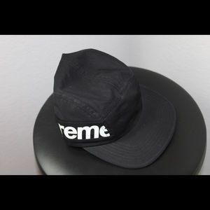 Supreme panel cap